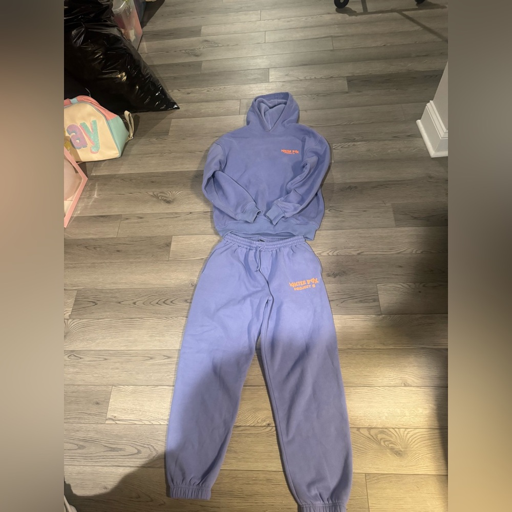 Women's white fox Sweatpants and sweatshirt Set